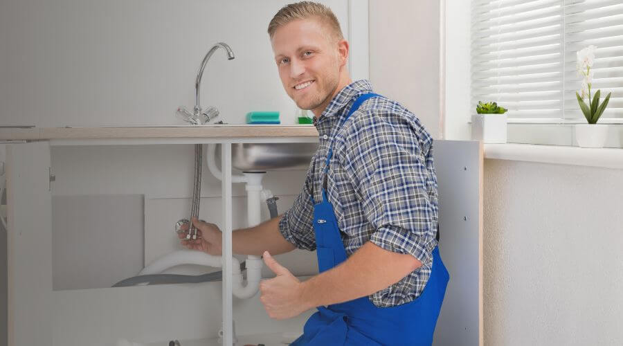 Expert burst pipe repair services in Pomona Park, FL